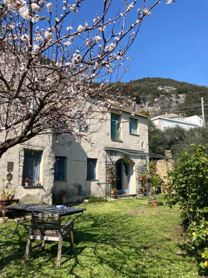 Casa Olivia Lacrema Finale Ligure Kültér fotó